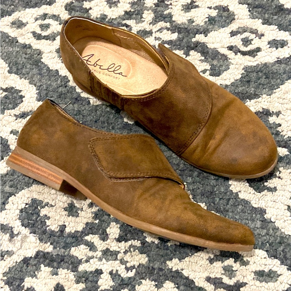 Abella true comfort slip on shoes